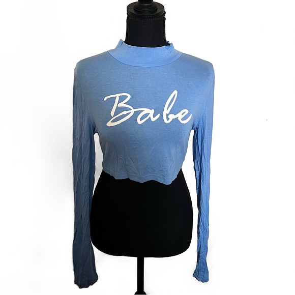 SHEIN Tops - SHEIN Mock Letter Graphic Crop Top Size M